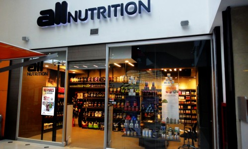 Cartelería Digital / Digital Signage - All Nutrition - Monitor en vitrinas